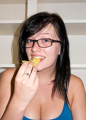 free sex pornphoto 11 Hannah Kinney vampdildo-panties-biguz zishy