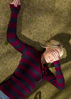 free sex pornphoto 15 Tegan Summers valuable-girlfriend-file zishy
