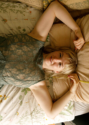 free sex photo 3 Vicky Chandler work-solo-girls-teenpornb zishy